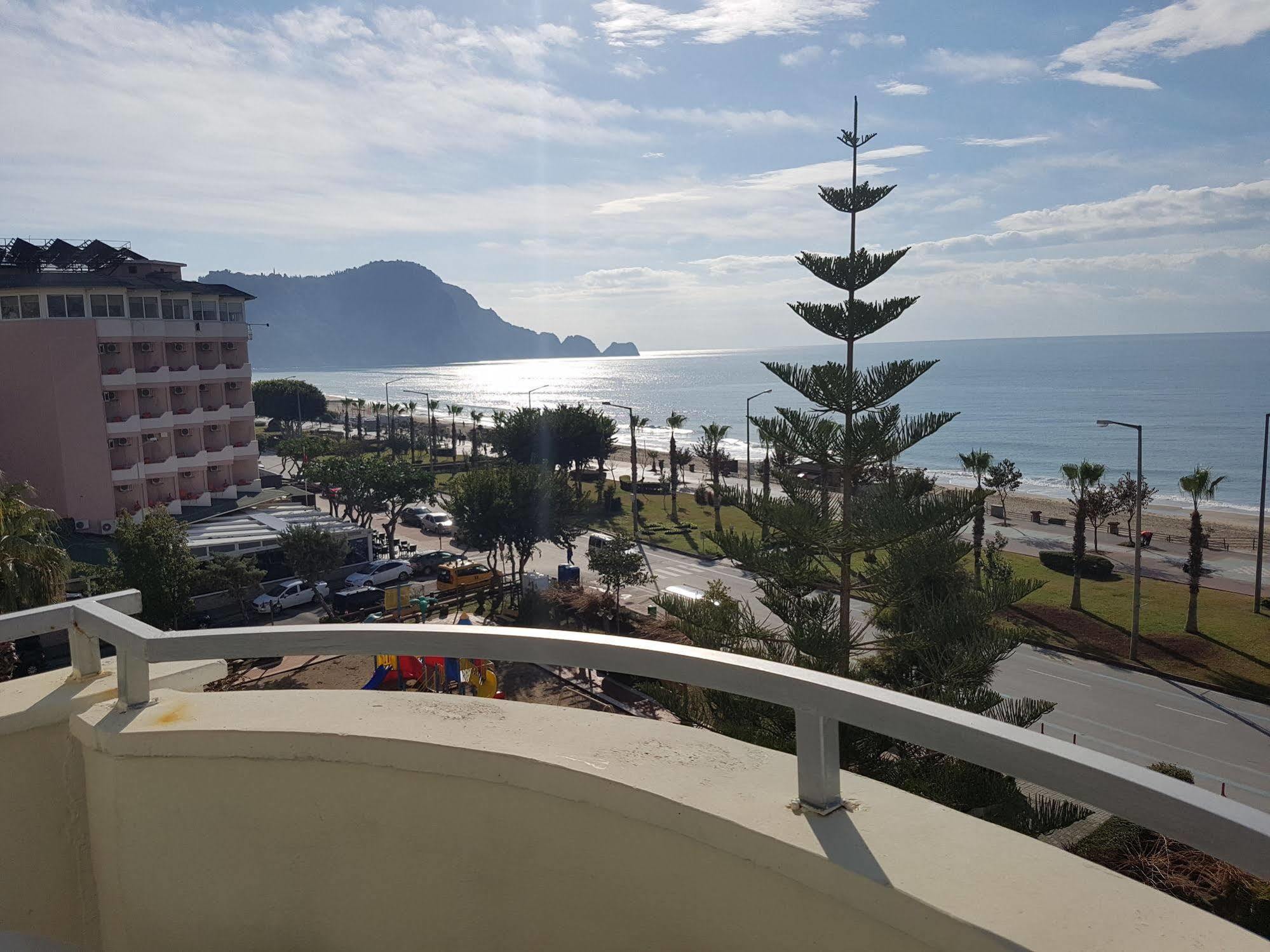 Belle Ocean Apart Otel Аланя Екстериор снимка